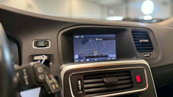 Volvo V60 14 of 23