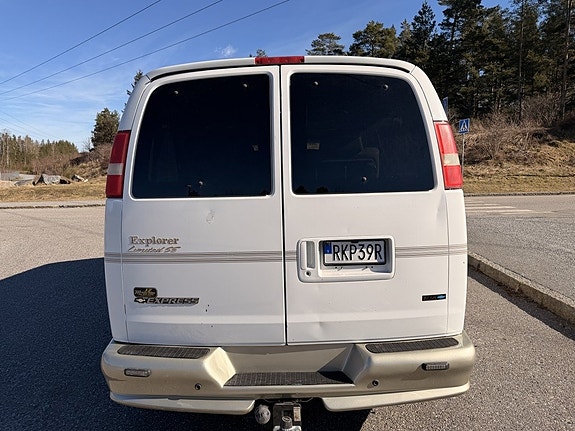 Chevrolet Express G1500 5 of 5