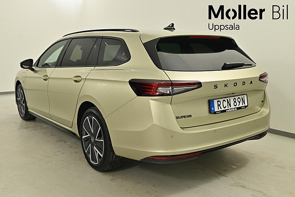 Skoda Superb 3 of 5