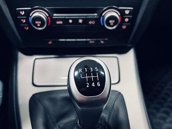 BMW 318d 15 of 24