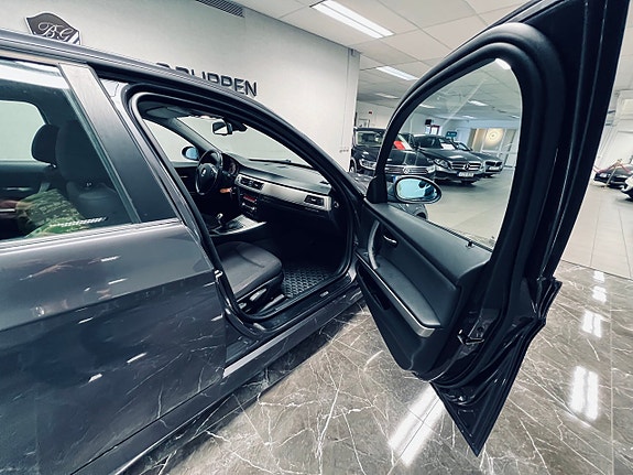 BMW 318d 8 of 24