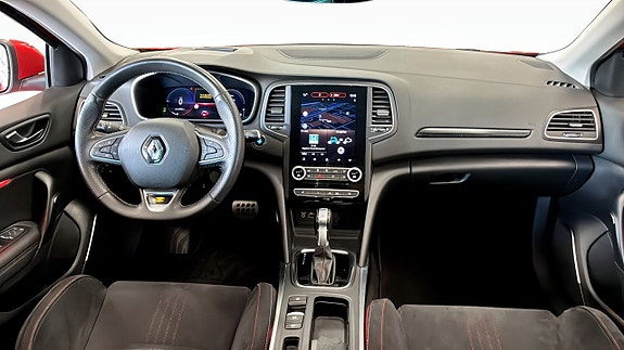 Renault Megane E-Tech 4 of 16