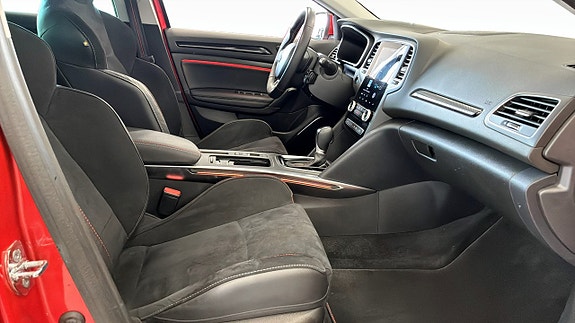 Renault Megane E-Tech 3 of 16