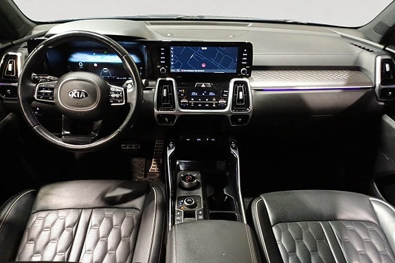 Kia Sorento 11 of 17