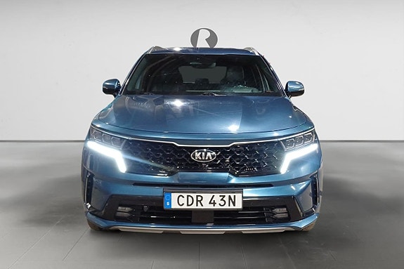Kia Sorento 10 of 17