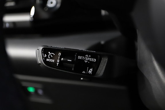 Porsche Macan 4 19 of 22