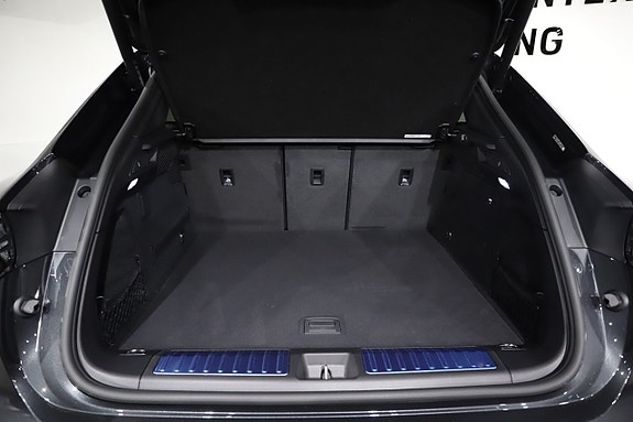 Porsche Macan 4 21 of 22