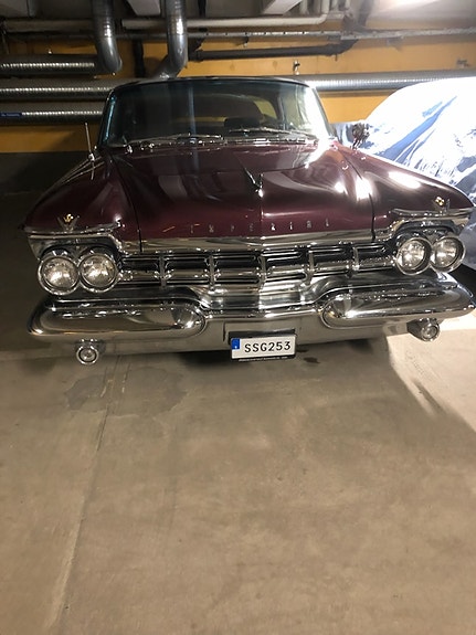 Chrysler Imperial 4 of 12