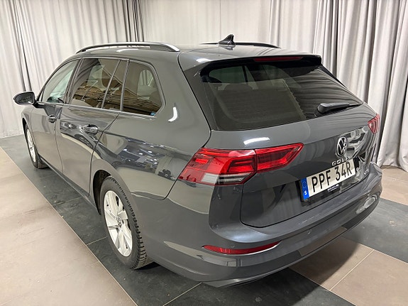 Volkswagen Golf VIII 3 of 16