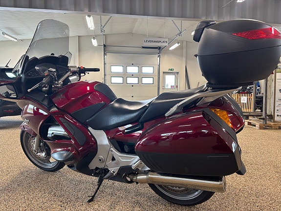 Honda ST 1300 Pan-European 3 of 8