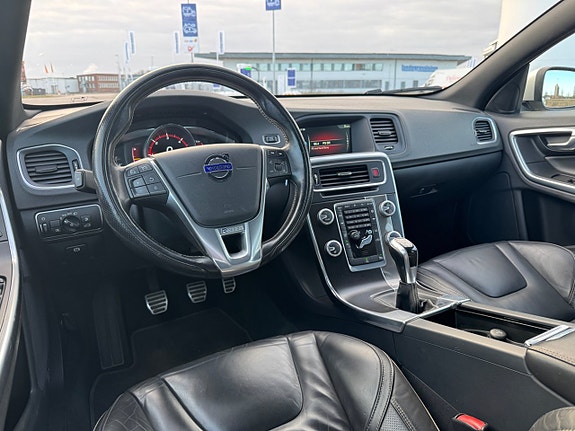 Volvo V60 12 of 20