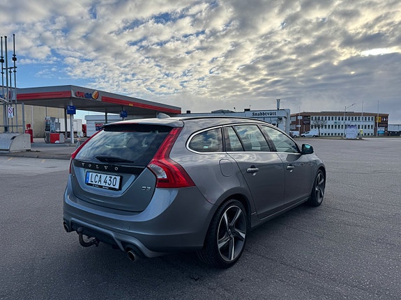 Volvo V60 5 of 20