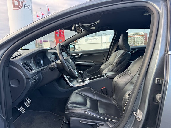 Volvo V60 11 of 20