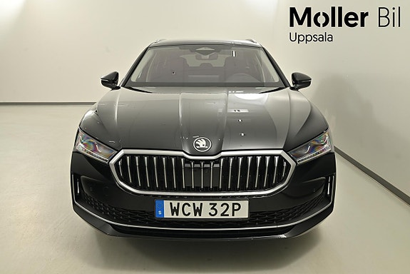 Skoda Superb 2 of 5