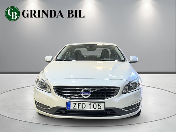 Volvo S60 5 of 5