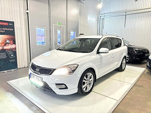 Kia Ceed 4 of 12