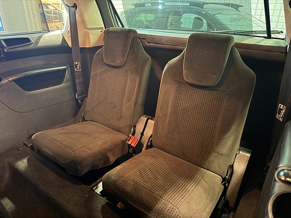Citroen Grand C4 Picasso 9 of 13