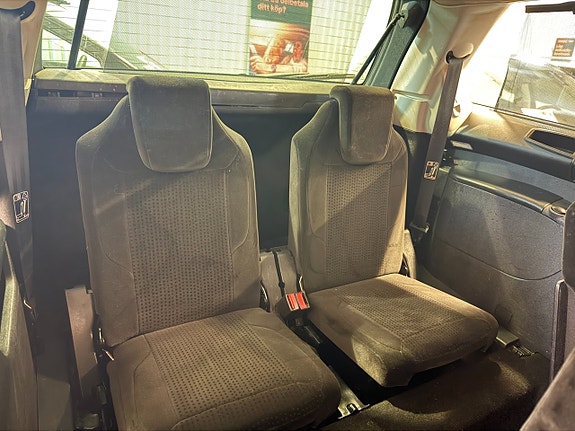 Citroen Grand C4 Picasso 12 of 13