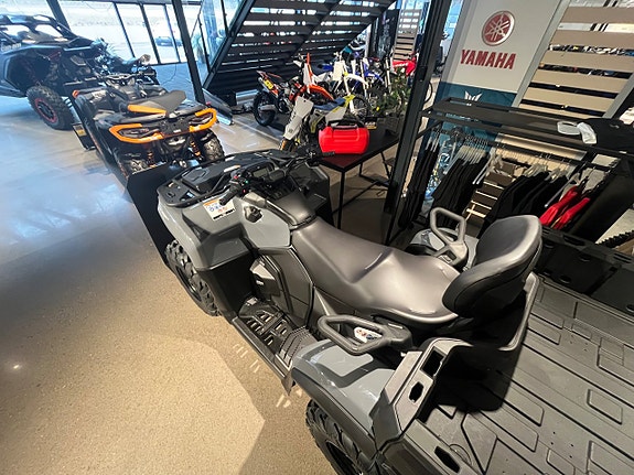 Can-Am Outlander MAX 6x6 DPS T 700 3 of 5