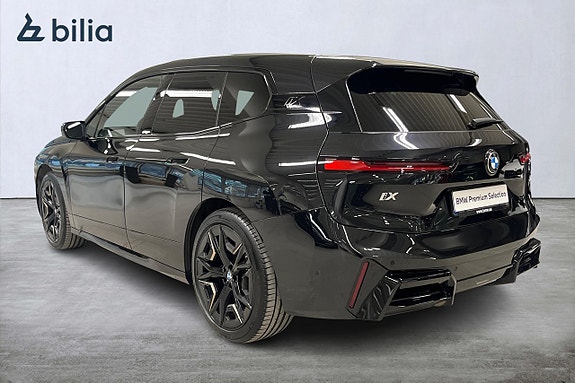 BMW iX 2 of 18