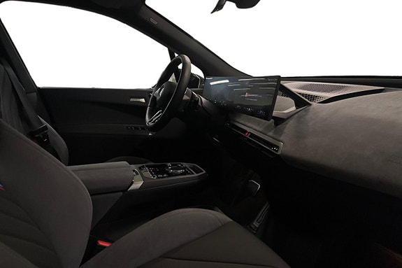 BMW iX 6 of 18