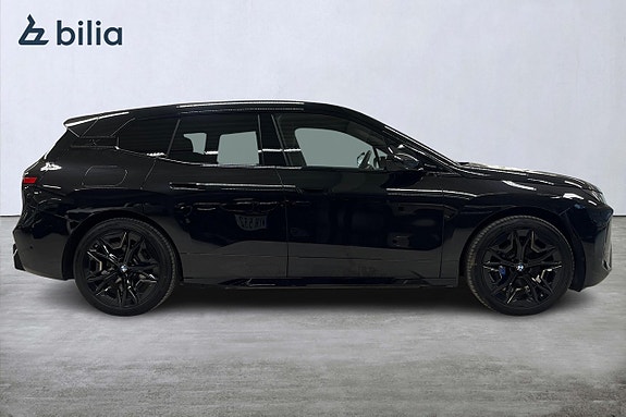 BMW iX 15 of 18