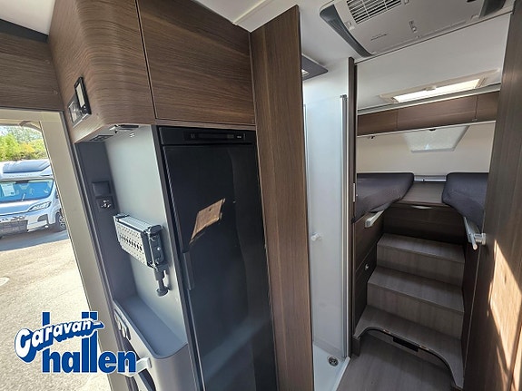 Adria Matrix Supreme 670 DL (AC/Cykleställ/Gasolugn/180hk) 24 of 27