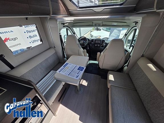 Adria Matrix Supreme 670 DL (AC/Cykleställ/Gasolugn/180hk) 17 of 27