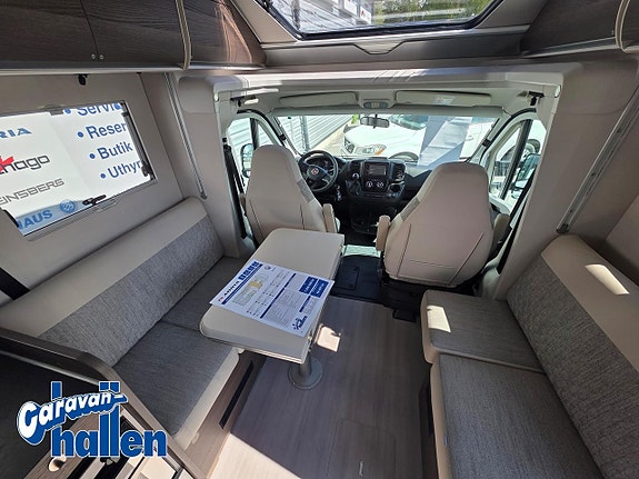 Adria Matrix Supreme 670 DL (AC/Cykleställ/Gasolugn/180hk) 18 of 27