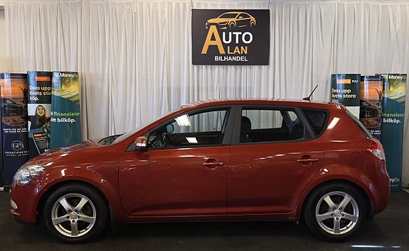 Kia Ceed 3 of 7