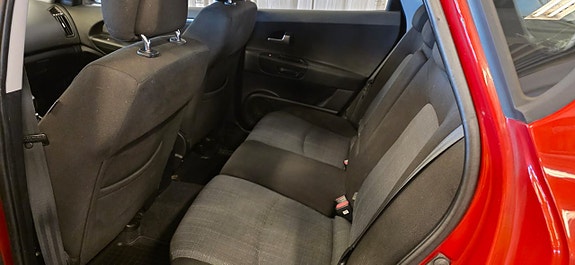 Kia Ceed 7 of 7