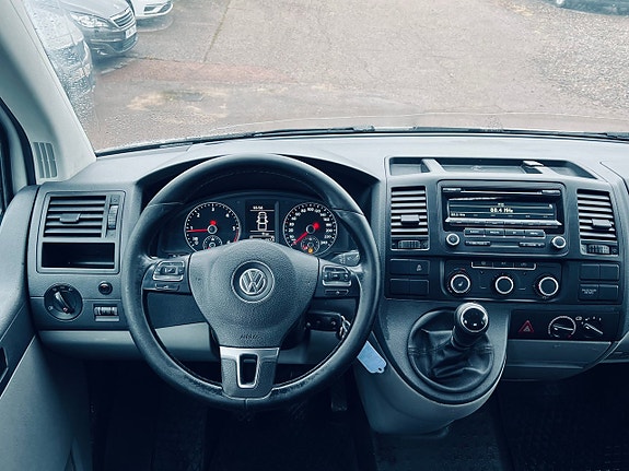 Volkswagen Transporter 11 of 17