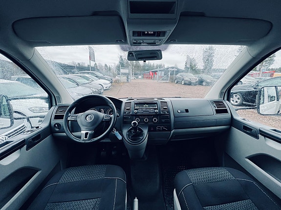Volkswagen Transporter 8 of 17