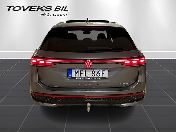 Volkswagen Passat 4 of 5