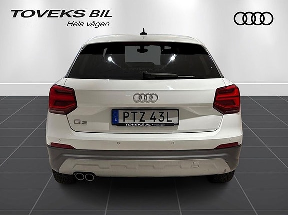 Audi Q2 4 of 5