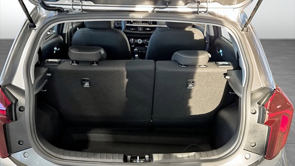 Kia Picanto 12 of 12