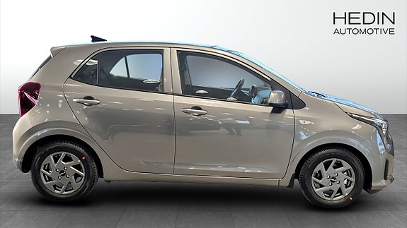 Kia Picanto 3 of 12