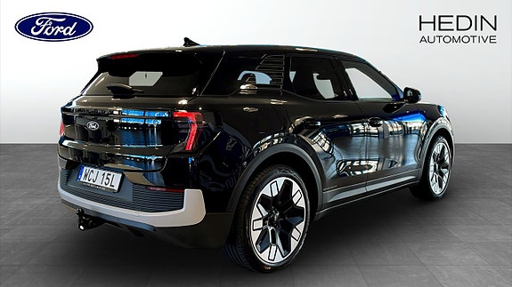 Ford Explorer 2 of 14
