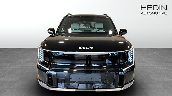 Kia EV9 2 of 5