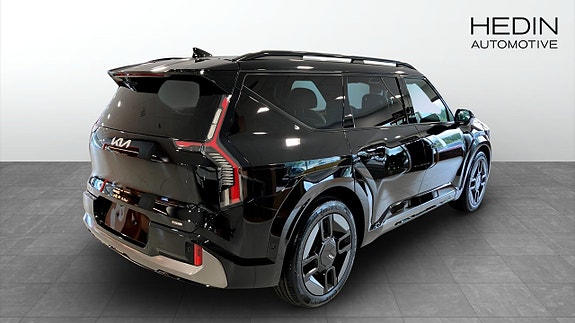 Kia EV9 3 of 5