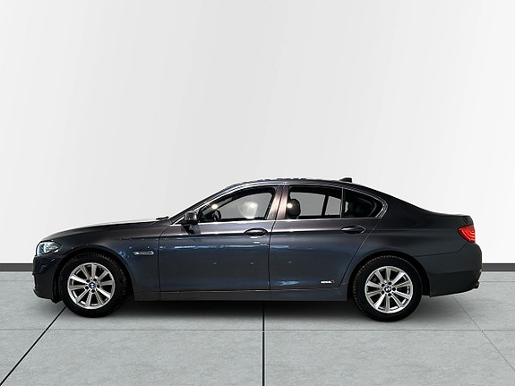 BMW 520d 4 of 5