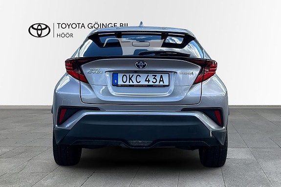 Toyota C-HR 4 of 9
