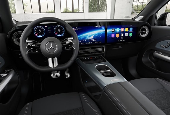 Mercedes-Benz GLB350 4 of 6