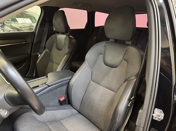 Volvo V90 Cross Country 12 of 18