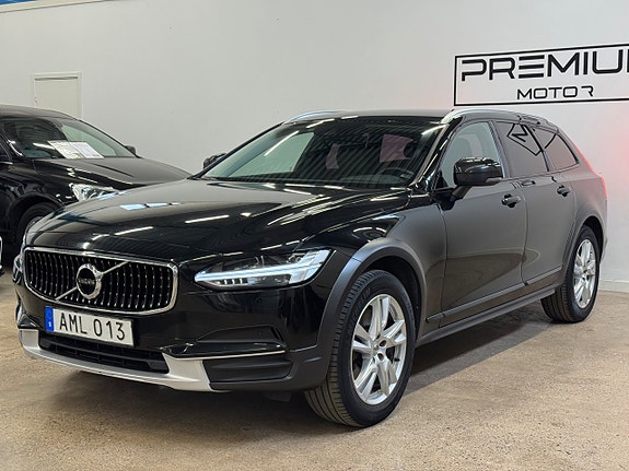 Volvo V90 Cross Country 4 of 5