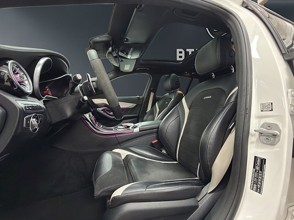 Mercedes-Benz C63 8 of 20