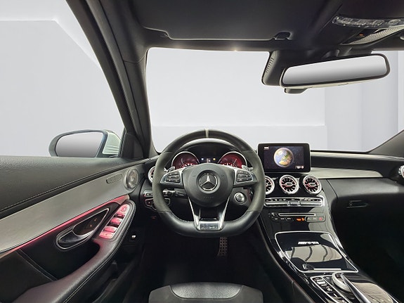 Mercedes-Benz C63 11 of 20