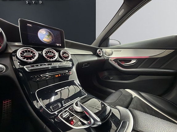 Mercedes-Benz C63 12 of 20
