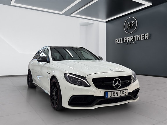 Mercedes-Benz C63 3 of 20