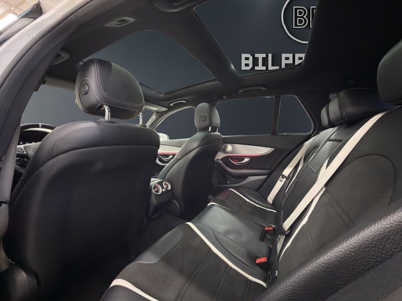Mercedes-Benz C63 9 of 20